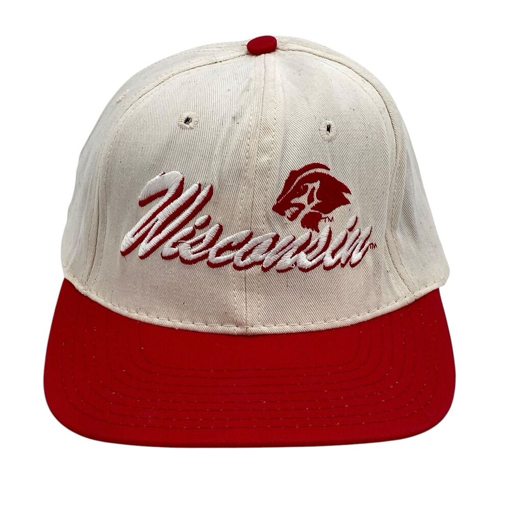 Vintage Wisconsin Badgers Snapback Hat Spell Out Script Logo‎